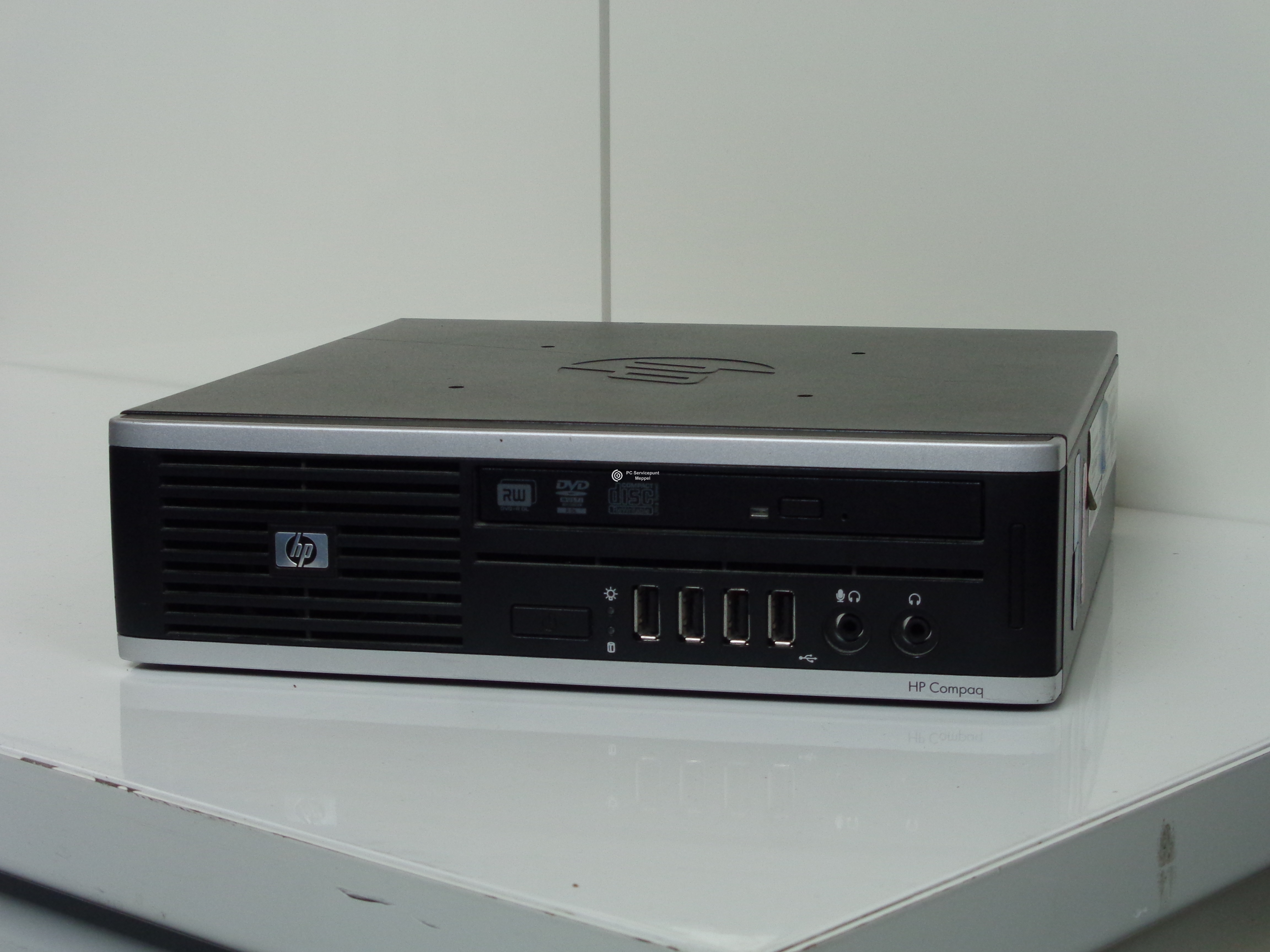 Hp compaq 8200 не включается